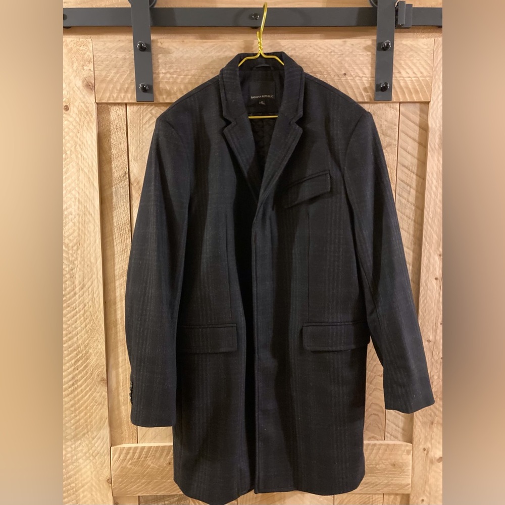 Banana Republic Top Coat. Men’s XL. Excellent Condition. Well Kept.